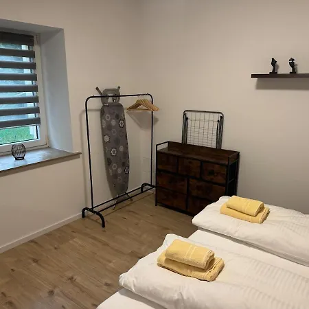 Bitterfeld Apartment, Modern Und Gemuetlich Holzweissig